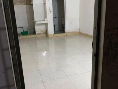 Em có phòng trọ cho thuê. Phòng y hình ạ.  Sẵn nóng lạnh. Gần Galaxy phố mới Lào Cai