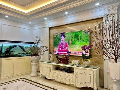 Bán nhà có sổ đỏ quận Đống Đa, GẦN PHỐ, THOÁNG Ở LUÔN, 47m2, 4 tỷ