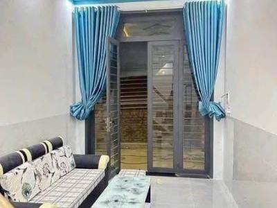 NHÀ Đẹp 1 LẦU 1 TRỆT – GẦN CHỢ ĐIỀU & TRƯỜNG HỌC CẤP 1, 2