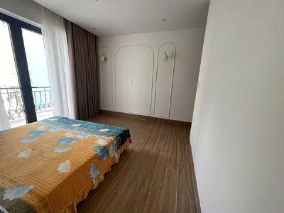 Cho th.uê nhà 3 tầng kiệt Bà Triệu, gần siêu thị GO
