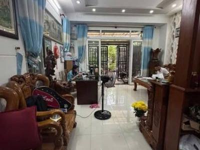 Nhà đẹp 2 tầng, hẻm xe hơi 6m, Lã Xuân Oai, phường  Tăng Nhơn Phú A, quận 9