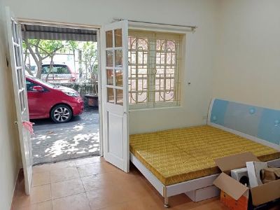 Cho thuê nhà nguyên căn cấp 4 khu phân lô Quân Đội cấp An Ninh cực tốt