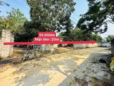 Bán lô đất DT:600m2. Mặt tiền 20m. Bìa Vuông vắn. Bắc Bình- Lập Thạch- Vĩnh Phúc.
