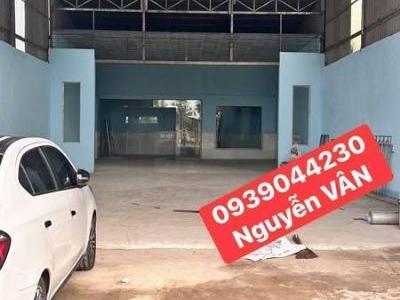 Chính chủ bán nhà kho hoặc cho thuê mặt tiền đường QL 80 gần trung tâm sa đéc
