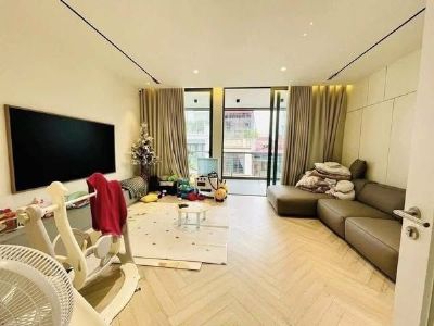 Cần cho thuê nhà mới toanh tại Thái Hà