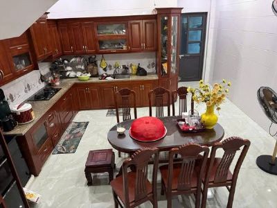 CẦN BÁN: Nhà 3 tầng Dự án Bình Minh, Cốc Lếu Cổng bệnh viện Thành phố vào 200m