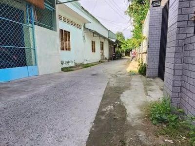 NHÀ 1 TRỆT 1 LẦU GẦN CHỢ LONG CHÂU