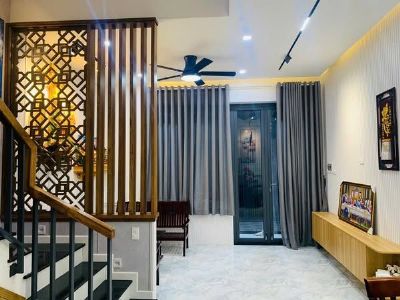 NHÀ LẦU MỚi ĐƯỜNG CÔ GIANG 8m - GẦN BIỂN - THANH HẢI - PHAN THIẾT - BÌNH THUẬN.