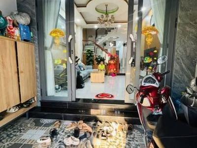 BÁN NHÀ MẶT TIỀN - BÀ ĐIỂM - HÓC MÔN - NHÀ ĐẸP BTCT 4 TẦNG CHỈ 7 TỶ TL.