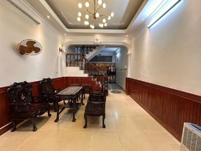 Cho thuê nhà nguyên căn ngõ Quan Thổ 1, Hàng Bột, Đống Đa