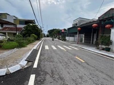 Gia đình Em có ô đất cần bán ở khu 1 Hồng Phong, Móng Cái Gần nhà văn Hoá