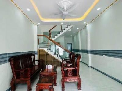 Bán Nhà Sổ Chung vừa hoàn thiện ngay gần chợ Tân Long Dĩ An