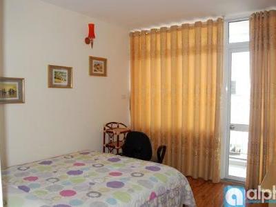 Căn hộ 2 phòng ngủ cho thuê tại Lạc Long Quân, Tây Hồ