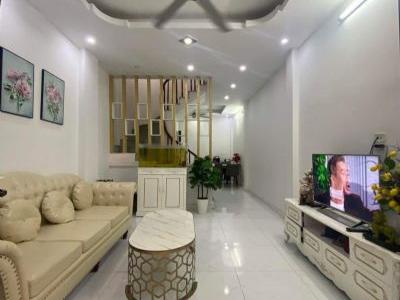 Nhà mới đẹp ở luôn, chủ tặng toàn bộ nội thất chủ mới chỉ sách vậy về ở.