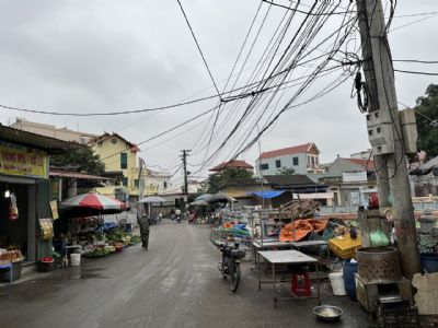 CẦN BÁN NHÀ 3 TẦNG GẦN CHỢ CHIỀU LƯU