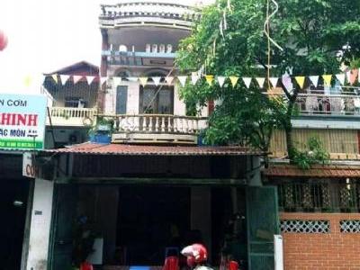 Bán nhà phố chợ Bình Lục Nhà 2 tầng thôi, đất 158m2 sổ đỏ,