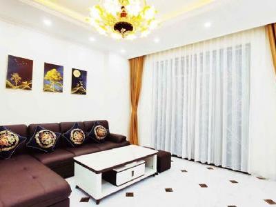 Bán nhà phố Hoàng Văn Thái Ngõ ô tô tránh, ô tô vào nhà, thiết kế gara ô tô tầng 1 tha hồ để xe
