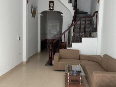 NHÀ DÂN XÂY KBT CHẮC CHẮN GẦN UBND VĂN QUÁN, Ô TÔ ĐỖ GẦN 35M2*4T, 2.8 TỶ