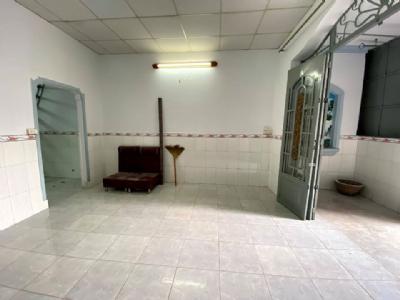 Bán căn nhà trệt lửng 50m2 đường Lê Thị Hoa Bình Chiểu Thủ Đức sổ hồng riêng thổ cư 100%.