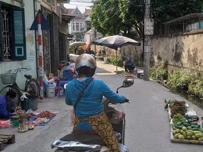 Bán lô đất kinh doanh 54m2 tại Hoài Đức giá chỉ 2 tỷ Lh 0989653355