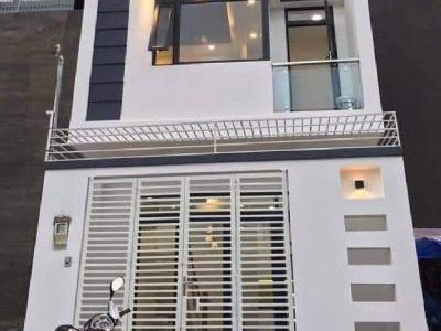 Gia đình tôi cần bán gấp căn nhà vì thiếu vốn làm ăn sau lưng chợ bình chánh đường đinh đức thiện