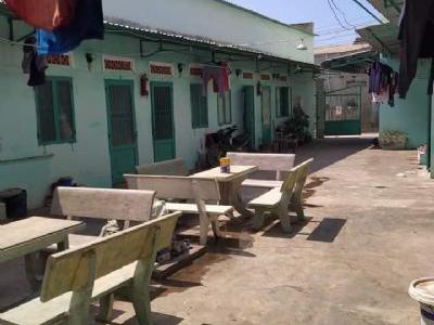 Bên e còn 1 phòng trống khách vừa trả rộng rãi thoáng mát an ninh Phan Thiết