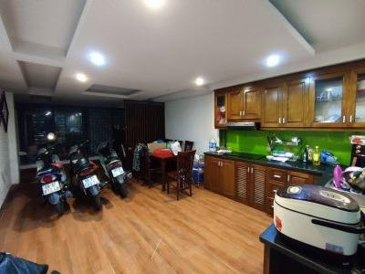 nhà 30m ra đường ô tô tránh đỗ, trước nhà rộng 2m, 2 mặt thoáng vĩnh viễn trước sau cực vượng khí
