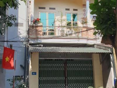 Nhà mặt đường chính trục Lý Tự Trọng gần các trường mầm non Sao Mai, Tiểu học Minh Khai.