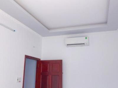 CHO THUÊ NHÀ 4 PHÒNG NGỦ CÓ MÁY LẠNH NGUYỄN VĂN CỪ 5 TRIỆU (MIỄN TRUNG GIAN)