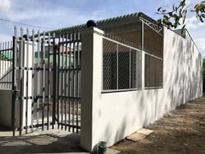 CHÍNH CHỦ CHUYỂN VỀ SÀI GÒN CẦN BÁN GẤP CĂN NHÀ CẤP 4 DÂN CƯ ĐÔNG ,SÁT QL 13