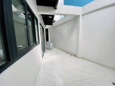 Cho thuê chdv 2pn 2 toilet giá chỉ 12 triệu/ tháng tại Q3 Liên hệ 0964787876