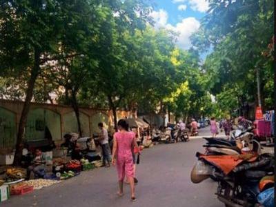 Bán nhà khu đô thị Xa La, Hà Đông, 50MX5tầng,4PNgủ,kinh doanh sầm uất. ô tô vào nhà.