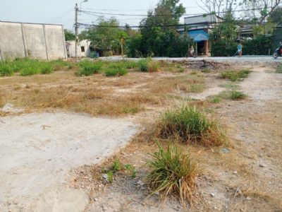 927m2 thổ cư 91m2 nở hậu  MT đường bê tông mới đổ. Giá 4 tỷ. Kế bên kcn Tây Bắc củ chi
