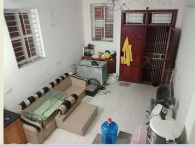 Bán nhà thuộc phố Lê Đức Thọ, lô góc, gần phố, tiện ích cách ngõ lớn khoảng 50 m.