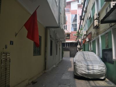 Chính chủ cho thuê nhà 3,5 tầng. Có thể làm VP hoặc người đi làm, SV thuê chung.Cách Liễu Giai 400m