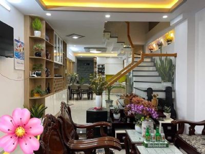 KINH D, Ở LUÔN, bán gấp nhà Trần Quang Diệu, 50m2, full nội thất, nhỉnh 4 tỷ