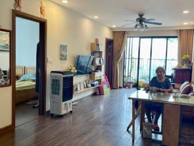 Bán CHCC FIVE STAR KIM GIANG  G1.Tầng trung Giá: 3.6 tỷ Nội thất: Bàn giao đầy đủ nội thất