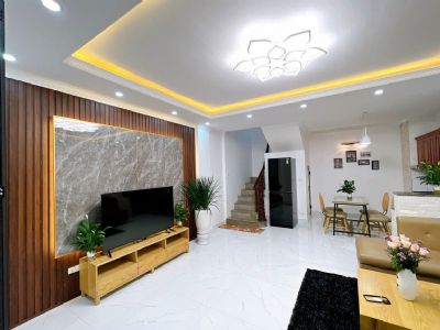 Nhà đẹp ngõ 236 đường Khương Đình Diện tích sổ đỏ 36m2, nhà 4 tầng ngõ trước nhà rộng 3m Giá 4,3 tỷ