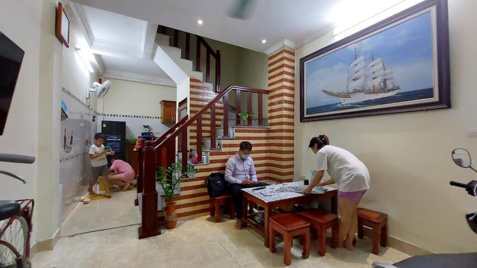DO CÓ CHÚT VIỆC,LÊN TÔI CẦN BÁN NHÀ KHU NGUYỄN THÁI HỌC,30M2,4 TẦNG, Ô TÔ ĐỖ CÁCH NHÀ 10M,GIÁ 2,6TY