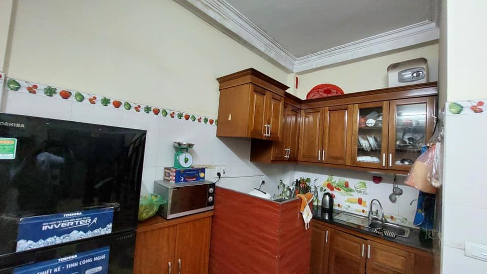 DO CÓ CHÚT VIỆC,LÊN TÔI CẦN BÁN NHÀ KHU NGUYỄN THÁI HỌC,30M2,4 TẦNG, Ô TÔ ĐỖ CÁCH NHÀ 10M,GIÁ 2,6TY