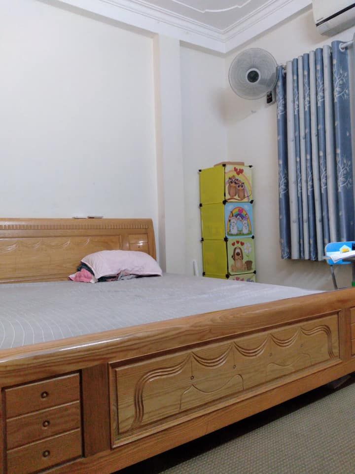 DO CÓ CHÚT VIỆC,LÊN TÔI CẦN BÁN NHÀ KHU NGUYỄN THÁI HỌC,30M2,4 TẦNG, Ô TÔ ĐỖ CÁCH NHÀ 10M,GIÁ 2,6TY