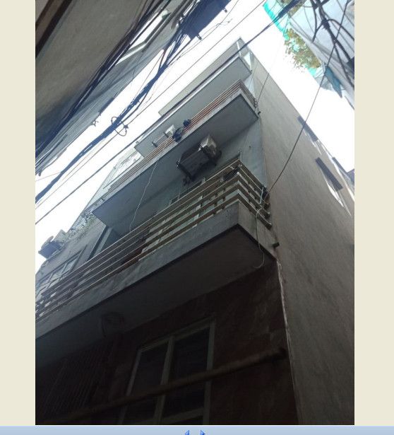 Bán nhà thuộc phố Lê Đức Thọ, lô góc, gần phố, tiện ích cách ngõ lớn khoảng 50 m.