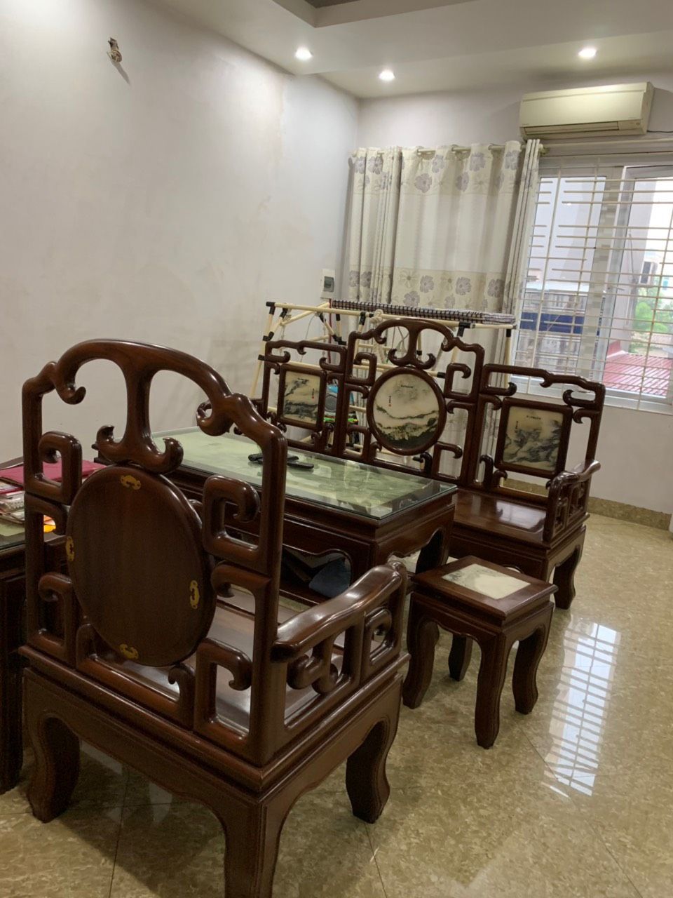 Chính chủ Cho thuê nhà DT 60 m2/sàn, 4 tầng, 3 vs,3 pn,1 khách,bếp,gara ô tô ngõ 218 Phạm Văn Đồng