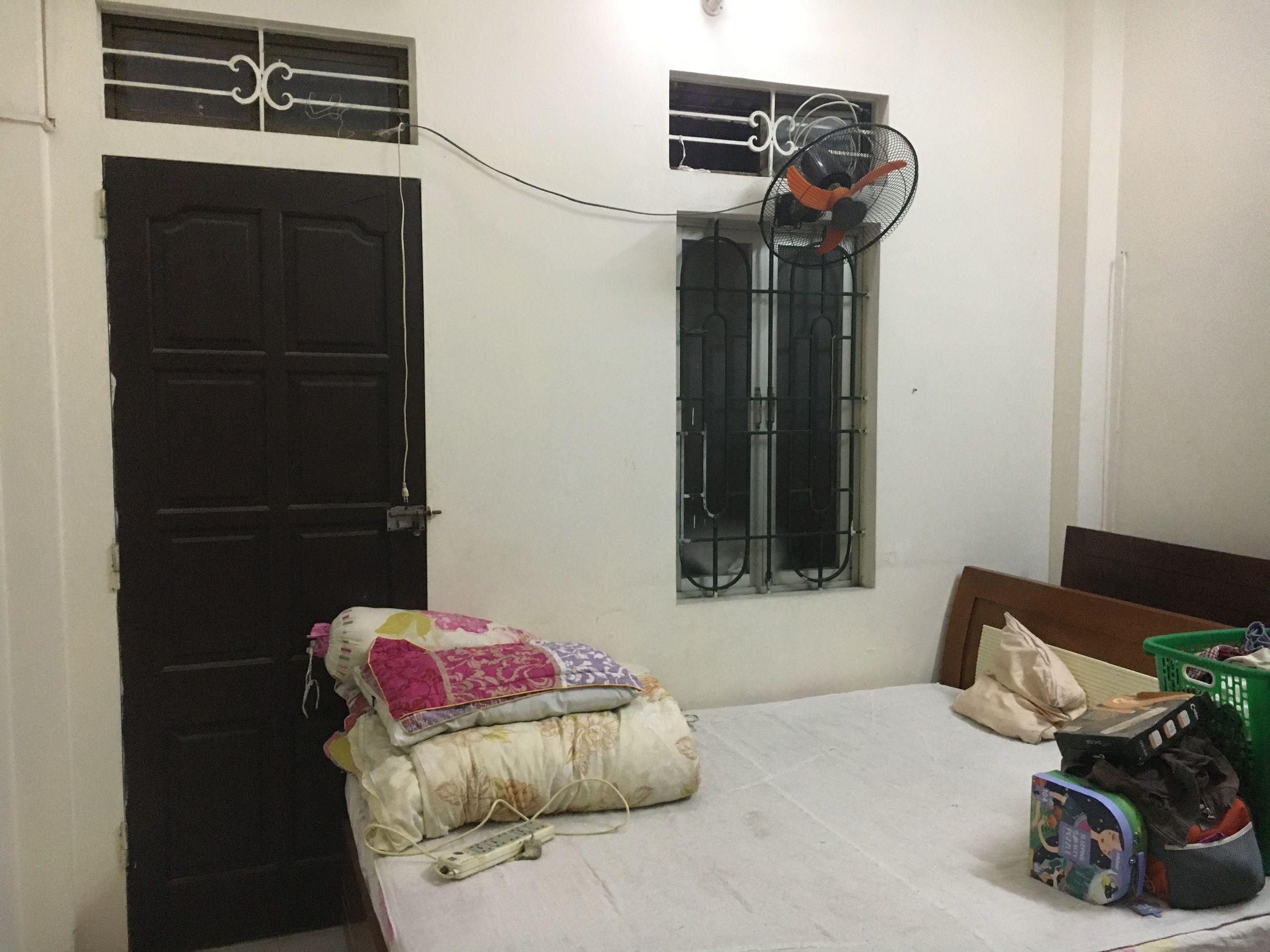 chính chủ bán nhà Đội Cấn 42m, 3.5 tầng, 6m mặt tiền, giá 5,2tỷ có thương lượng