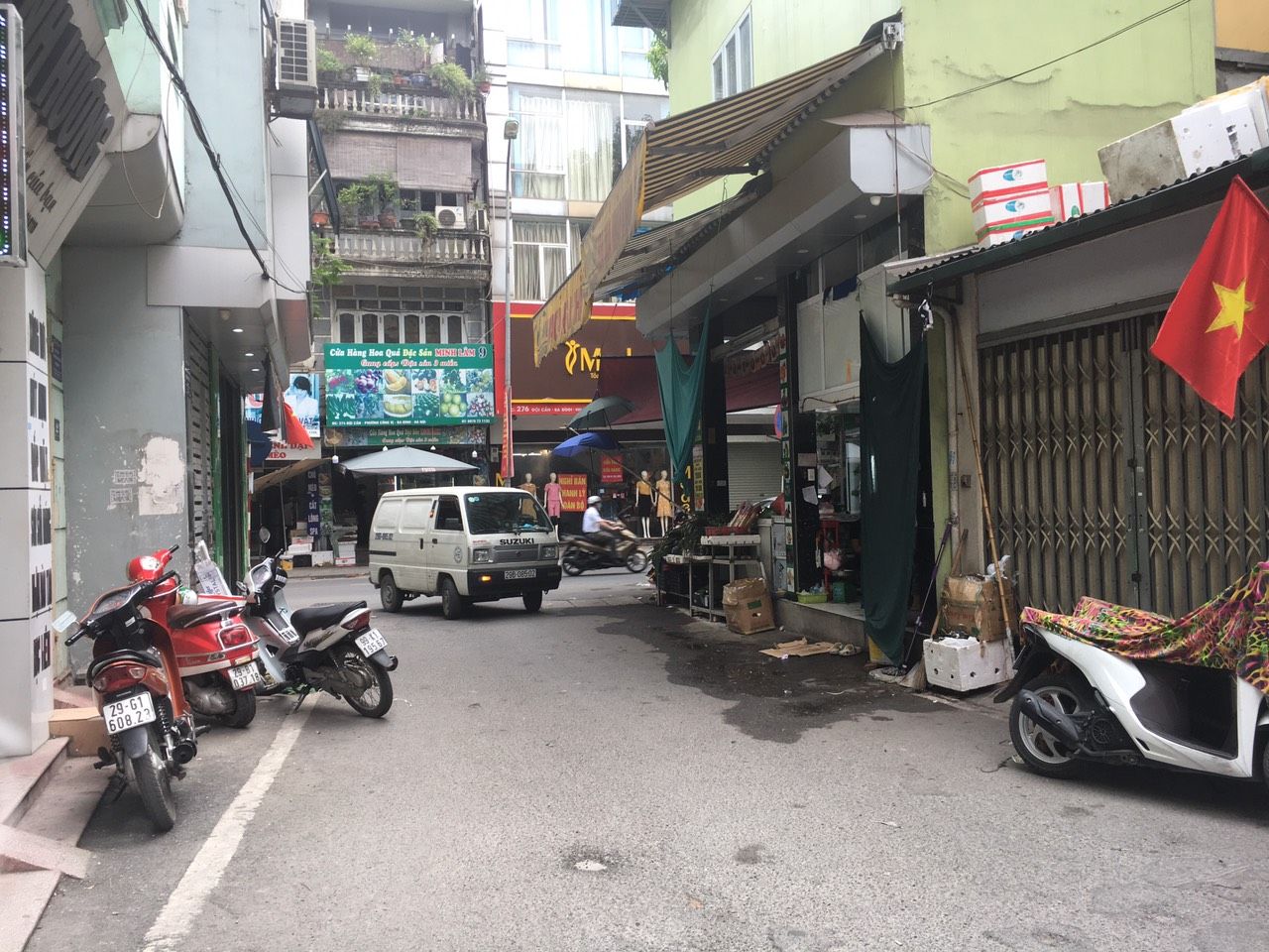 chính chủ bán nhà Đội Cấn 42m, 3.5 tầng, 6m mặt tiền, giá 5,2tỷ có thương lượng