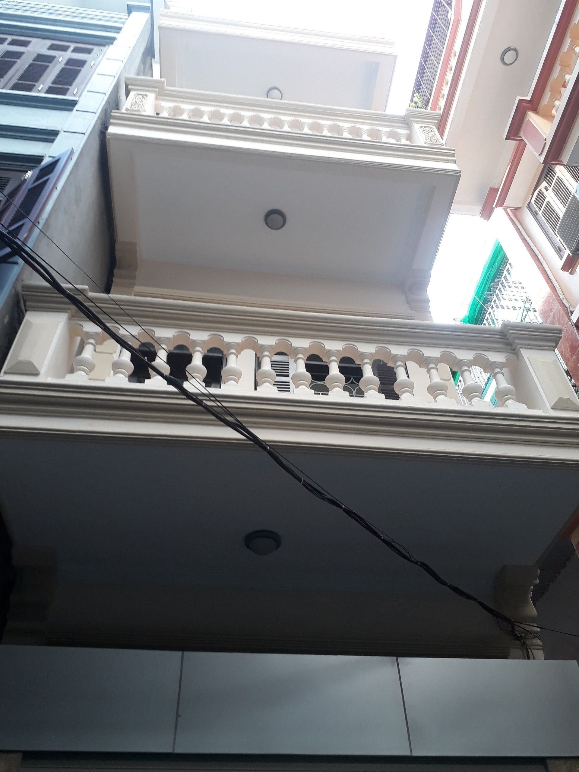 BÁN GẤP NHÀ LÊ TRỌNG TẤN 10M RA NGÃ TƯ VĂN PHÚ,CĂN GÓC,KINH DOANH ĐƯỢC, Ô TÔ ĐỖ CỬA,NHỈNH 4 TỶ