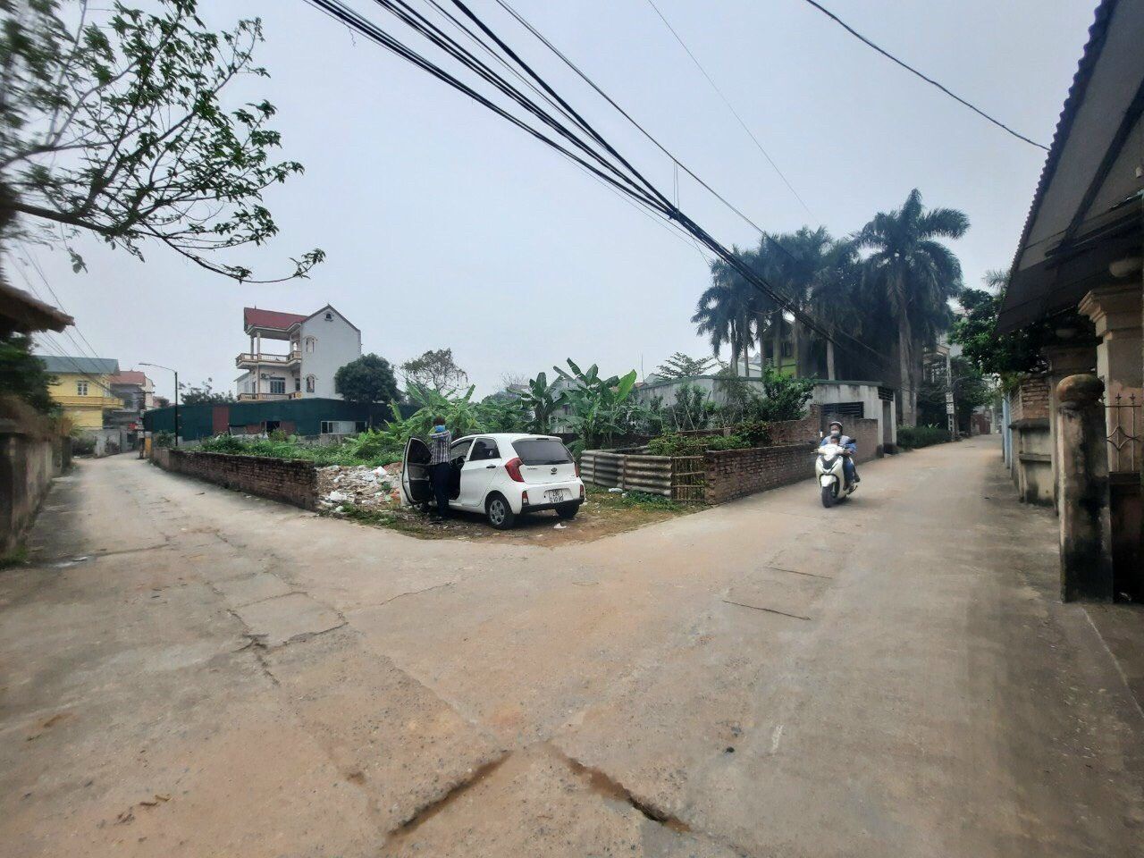 Hơn tỷ bán ngay 50m2 tại MỸ NỘI - BẮC HỒNG - ĐÔNG ANH, đường thông gần 4m. Lh 0904675589