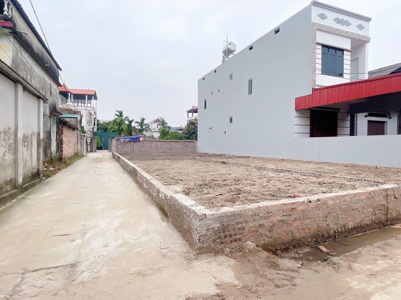 Bán 40,8m tại Sơn Du- Nguyên Khê- ĐA- HN giá rẻ hơn 2-3 giá các lô bên cạnh Mặt tiền và hậu: 4,10m