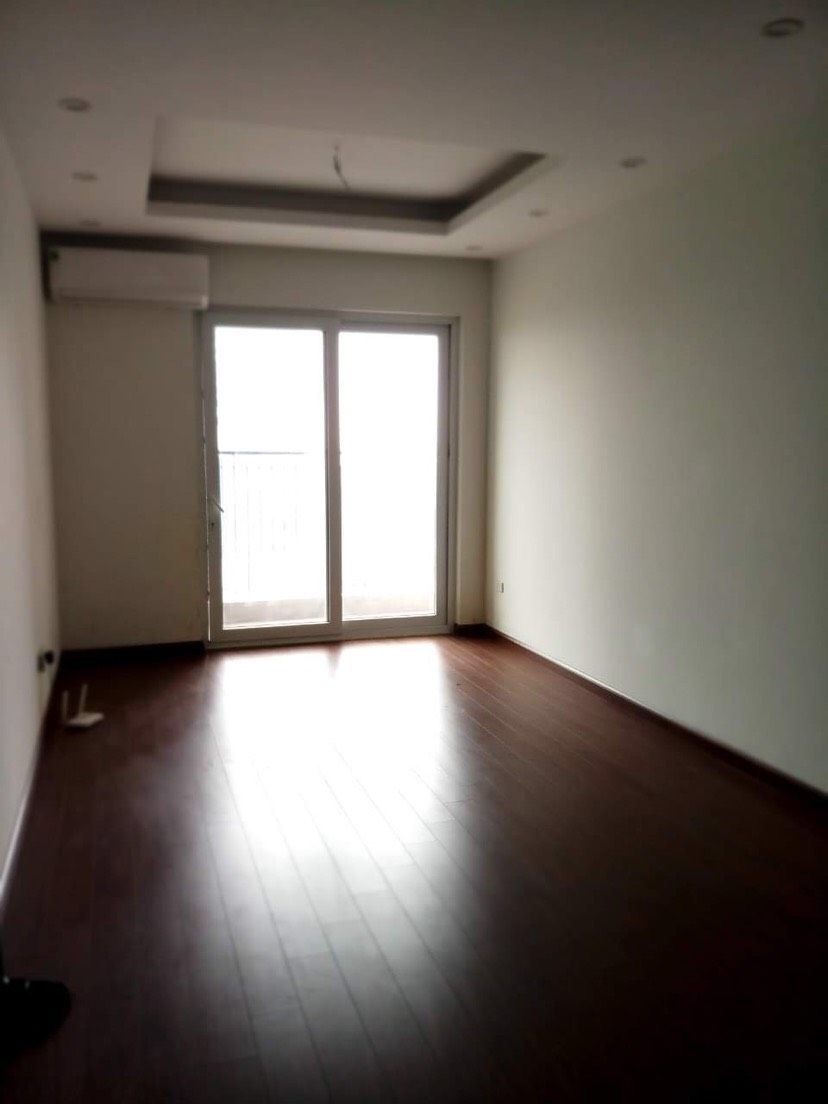 Cần chuyển nhượng chcc 90 NGUYỄN TUÂN- TX: HH2 Tầng trung Dt: 88m2 P.ngủ: 3 Wc: 2 Giá: 4,350tỷ