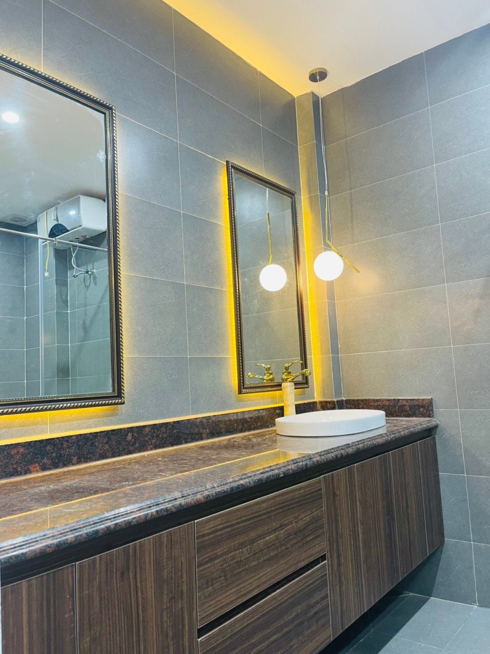 SIÊU PHẨM LÔ GÓC, THANG MÁY, 2 THOÁNG, NGÕ THÔNG NHÀ SIÊU ĐẸP 48m- 6 tầng-mt 6m- 8.5 tỷ Thanh Xuân
